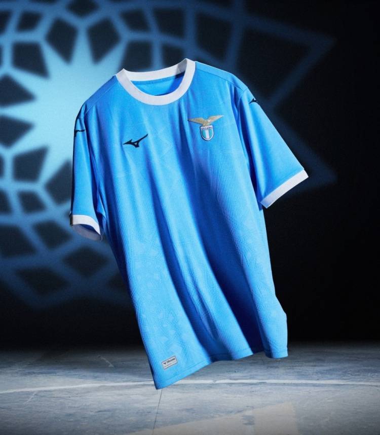 爱游戏体育app-拉齐奥发布新赛季主客场球衣：美津浓设计，致敬米开朗基罗经典