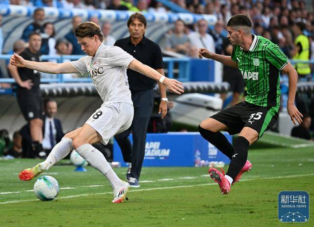 足球丨意甲：那不勒斯胜萨索洛