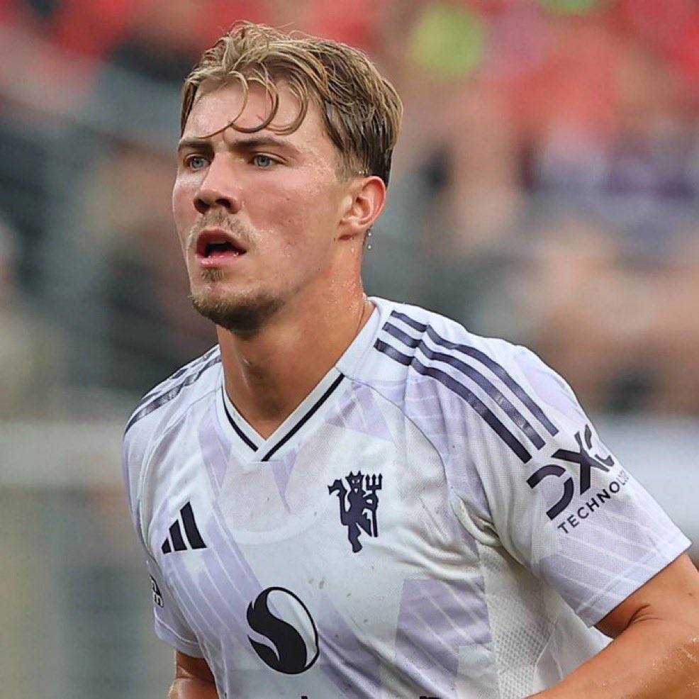 重返意甲！曝曼联5000万欧元出售霍伊伦，那不勒斯签卢卡库接班人