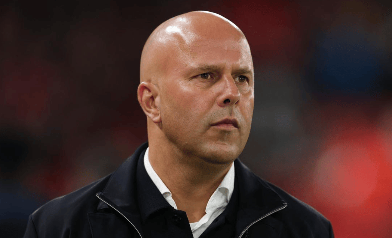 爱游戏体育官网-0-3溃败！利物浦惨遭淘汰，斯洛特刷新耻辱纪录：被克星三连杀