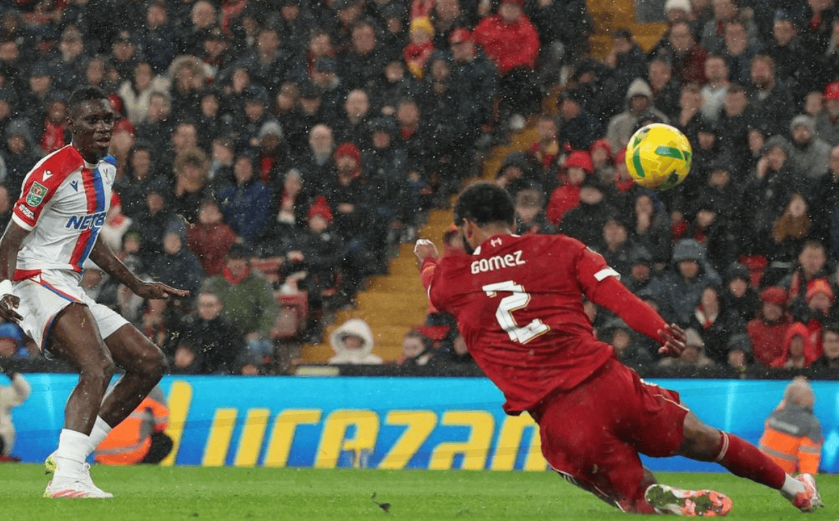 0-3溃败!利物浦惨遭淘汰,斯洛特刷新耻辱纪录:被克星三连杀