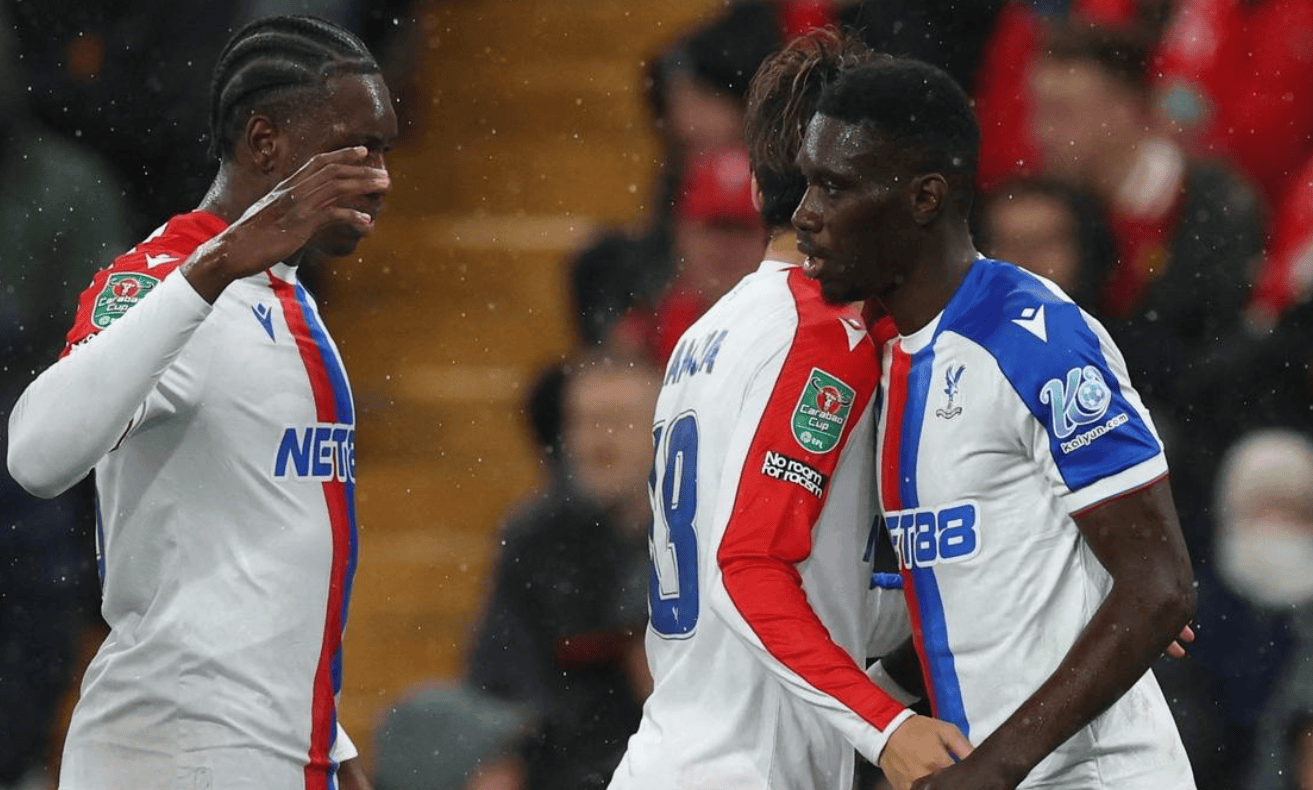 0-3溃败!利物浦惨遭淘汰,斯洛特刷新耻辱纪录:被克星三连杀